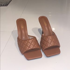 Like Bottega Veneta Quilted Brown Leather Square-Toe Heels